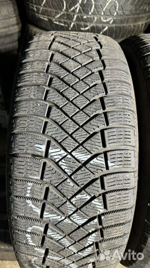 Pirelli Ice Zero FR 225/55 R17 101H