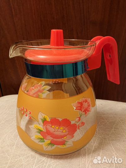 Сахарница, тарелки, кокильница