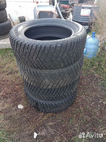 Goodyear HydraGrip 225/60 R17