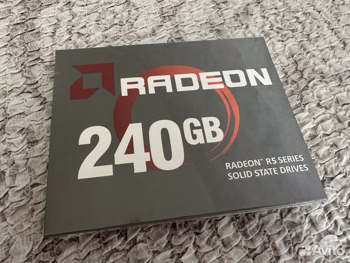 SSD 240Gb новый