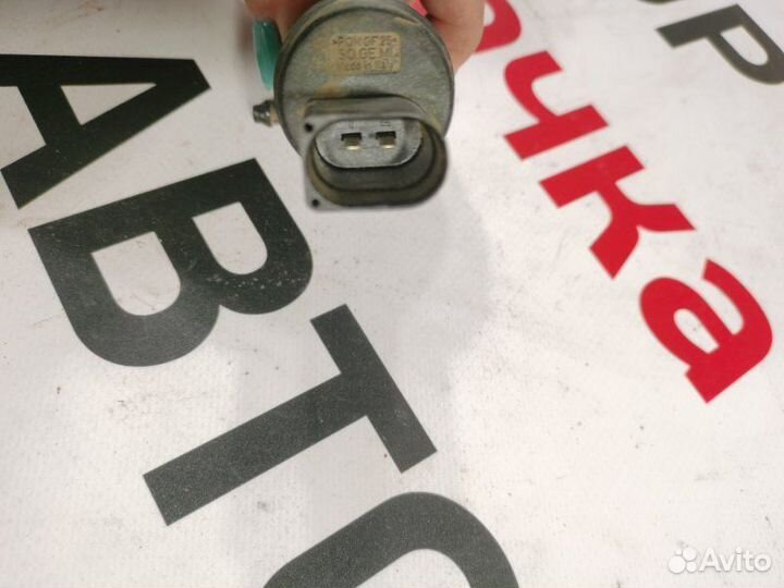 Насос омывателя Skoda Octavia лифтбек 1.6 BSE 2010