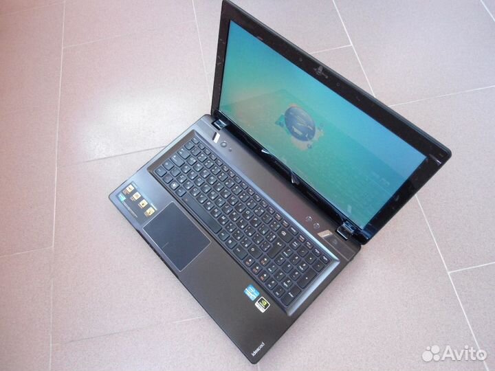 Lenovo i7-ядер8 nvidia GTX 8гб Full HD SSD 256гб