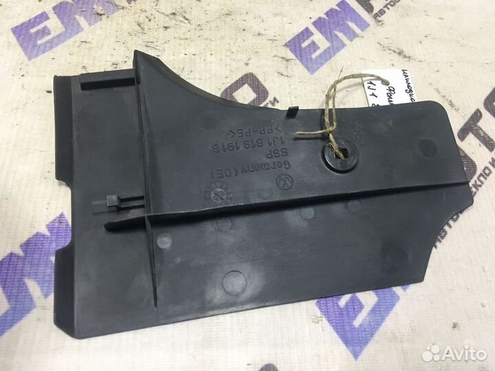 Накладка центральн. консоли левая Фольксваген Бора