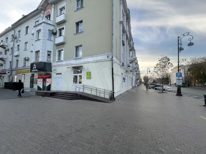 Общепит на ул. Республики, 163.6 м²