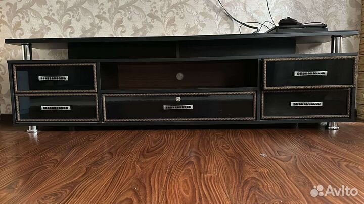 Тумба под тв