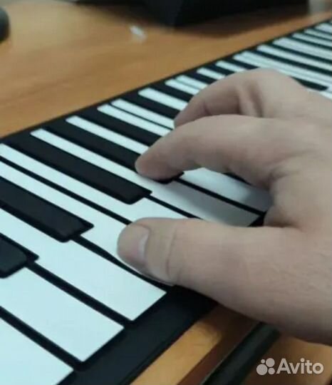 Гибкое пианино. Подарок к Новому году