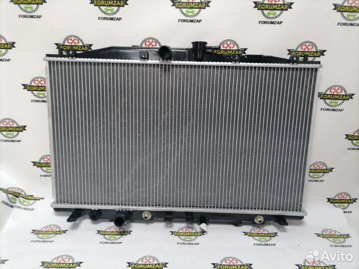 Радиатор охлаждения двигателя Honda Accord 2.4