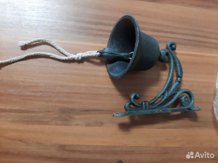 Металлический колокольчик