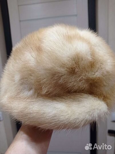 Берет женский норковый
