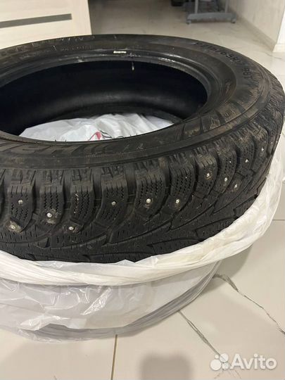 Hankook Winter I'Pike 215/65 R17 98T