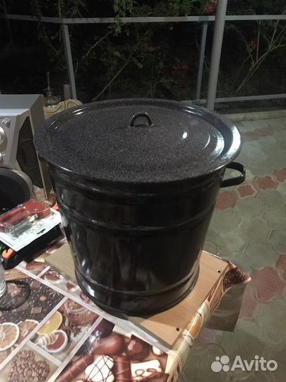 Кастрюля эмалированная 30 л. бу