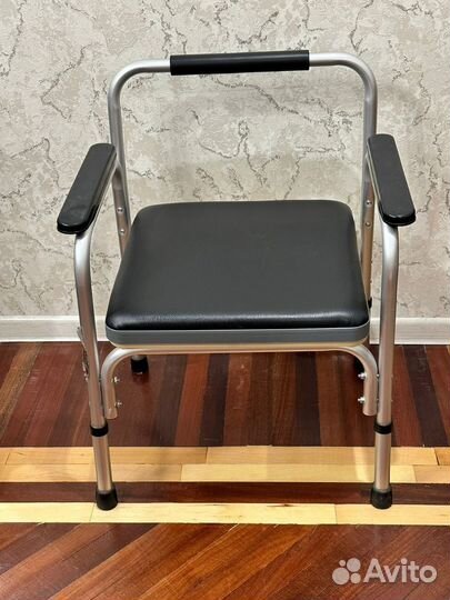 Санитарный стул туалет