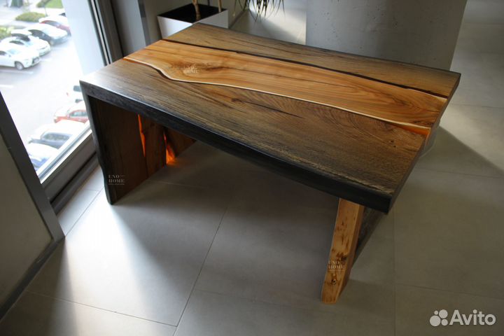 Морёный дуб журнальный стол с эпоксидкой