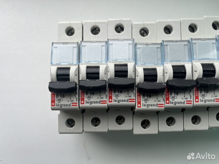 Автоматический выключатель legrand C16, C25, B16