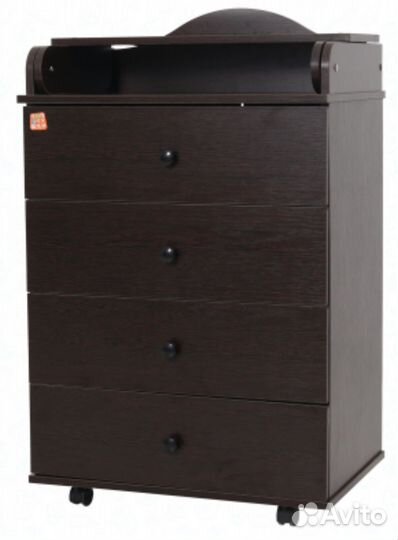 Кроватка (с матрасом) +комод с пеленальным столом