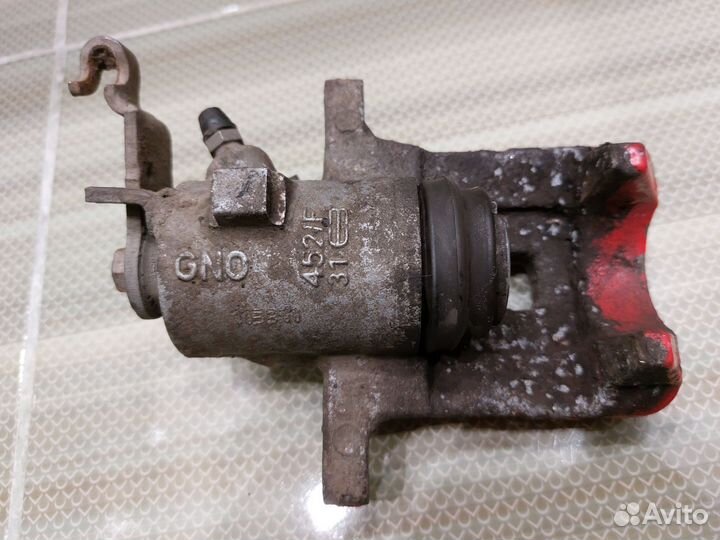 Суппорт тормозной задний правый octavia