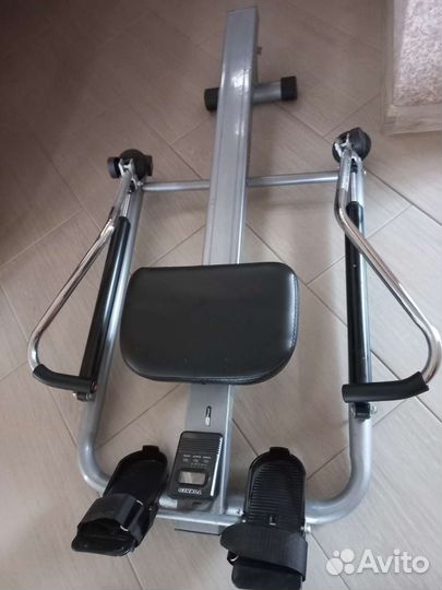 Гребной тренажер