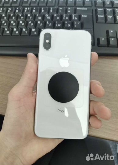 iPhone X, 64 ГБ