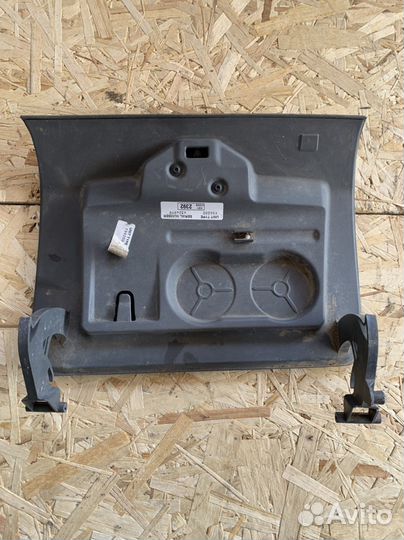 Форд фокус 2 бардачок