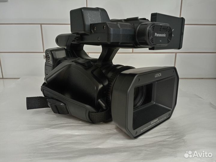 Видеокамера Panasonic нс-X1000