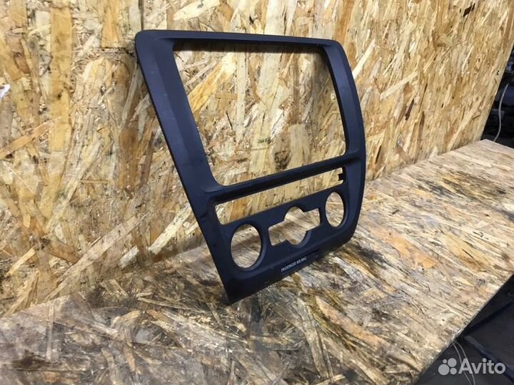 Консоль центральная Volkswagen Jetta 6 седан 1