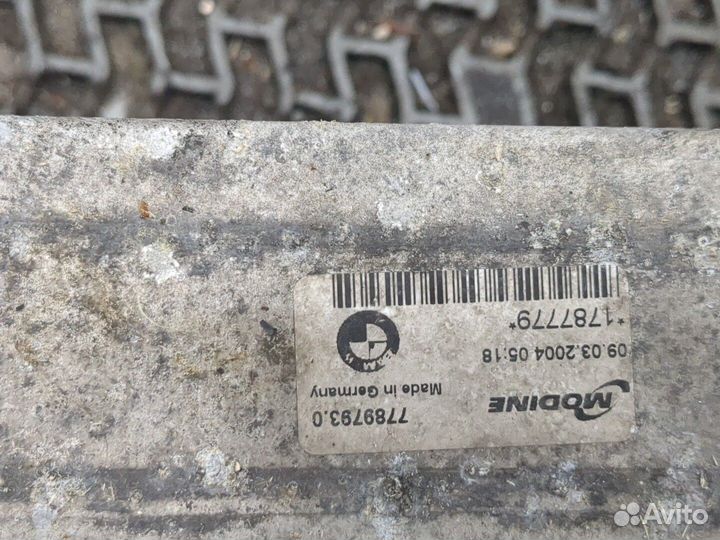 Радиатор интеркулера BMW 3 E46, 2004