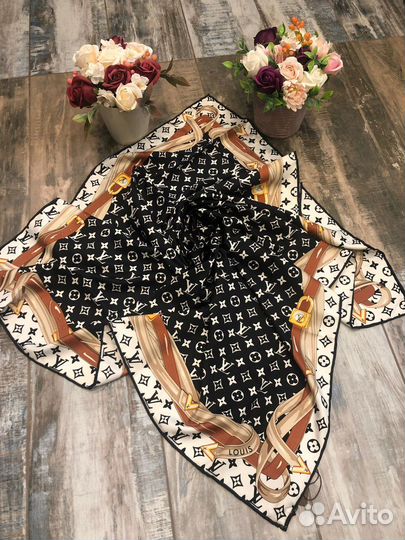 Шелковый платок Louis Vuitton белый с черным