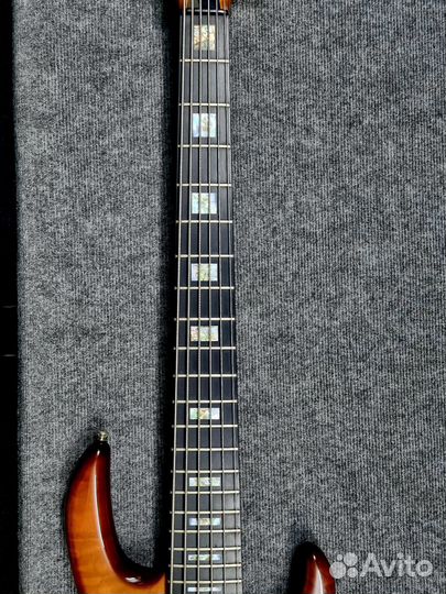 Бас гитара 6 струн Carvin LB 76 USA