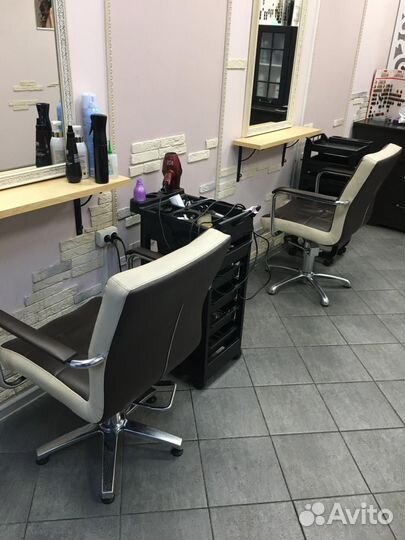 Тележка парикмахерска, кресло парикмахерское