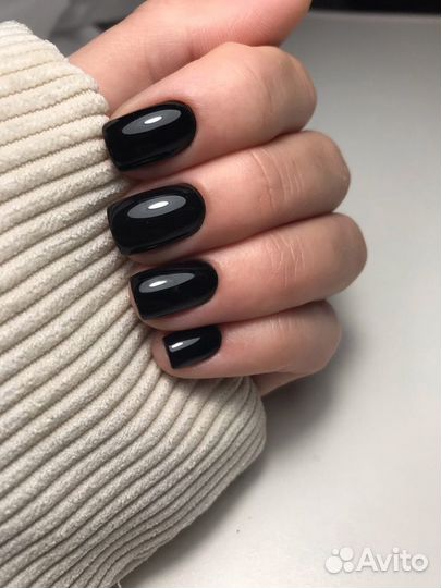 Маникюр и педикюр