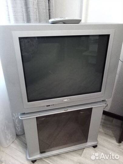 Телевизор с тумбой