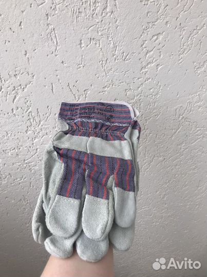 Перчатки