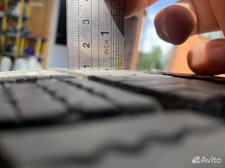 Goodyear Ultragrip Ice Arctic 215/55 R17 98T