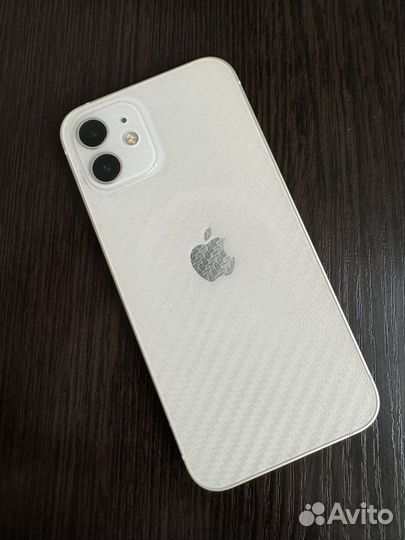 iPhone 12, 64 ГБ