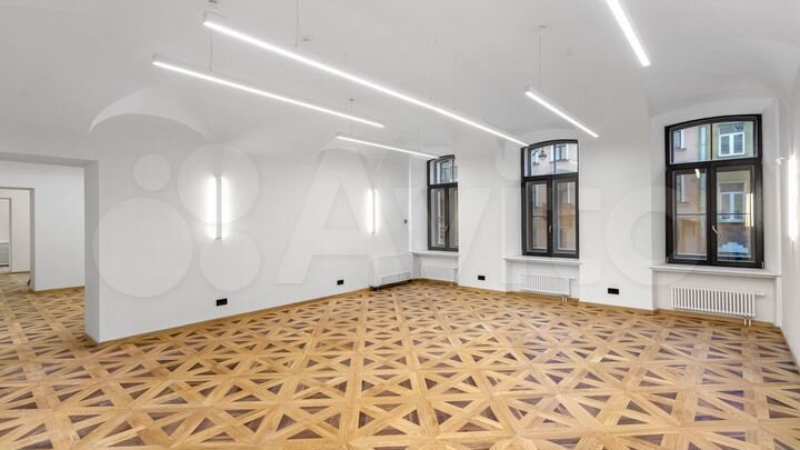 Сдам офисное помещение, 309.7 м²