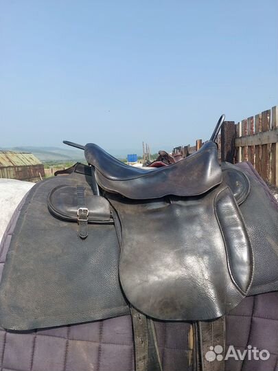 Седло для лошади