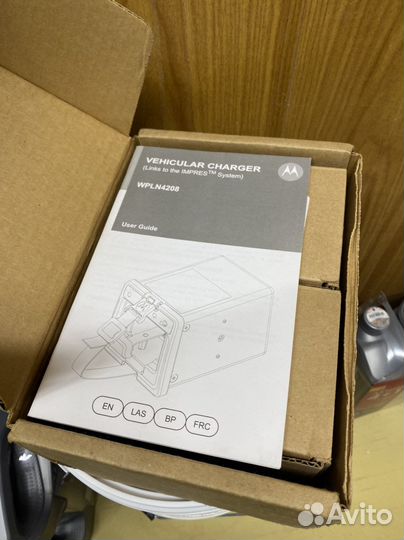 Держатель-зарядка для Motorola XTS (новый)