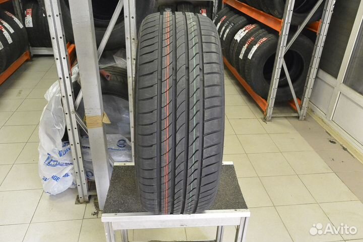 Bearway BW388 215/55 R17 94V