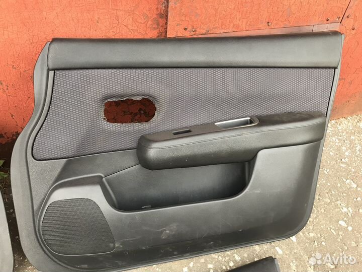 Дверная карта Nissan Tiida 1