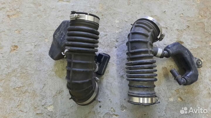 Патрубок резиновый Инфинити G35x VQ35 37