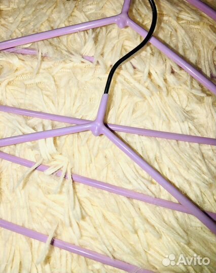 Вешалки (плечики)