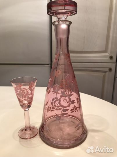 Графин + рюмка розовое стекло СССР
