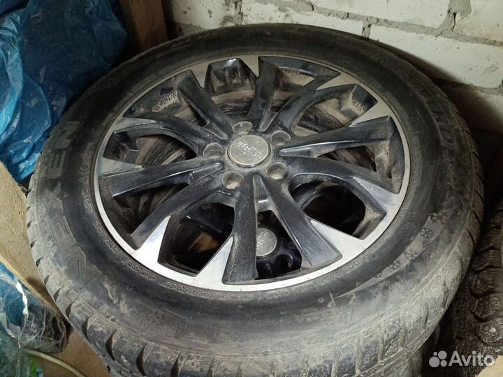 Продам колеса на Renault Duster зима