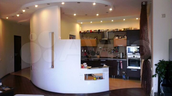 2-к. квартира, 70 м², 4/25 эт.
