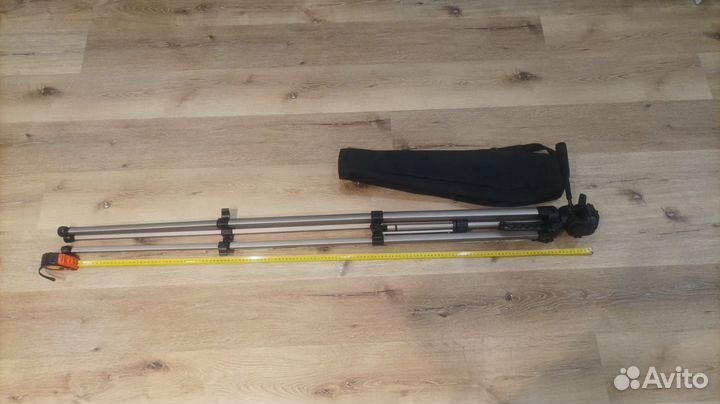 Штатив для фотоаппарата continent A1