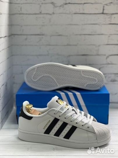 Adidas Superstar