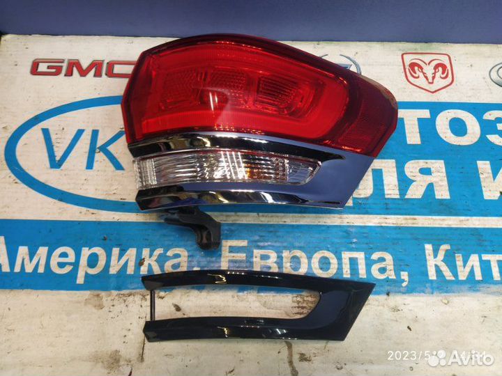 Фонарь внешний правый Gr. Cherokee WK2 13-16