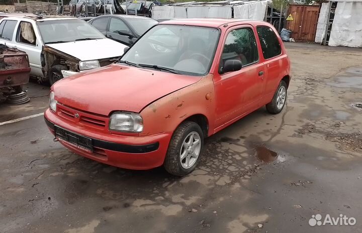 Щиток приборов Nissan Micra K11