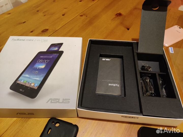 ASUS PadFone mini 4.3 + докстанция, 16 ГБ