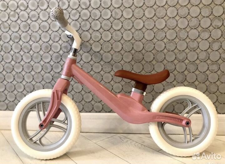 Беговел Happy Baby Carbon